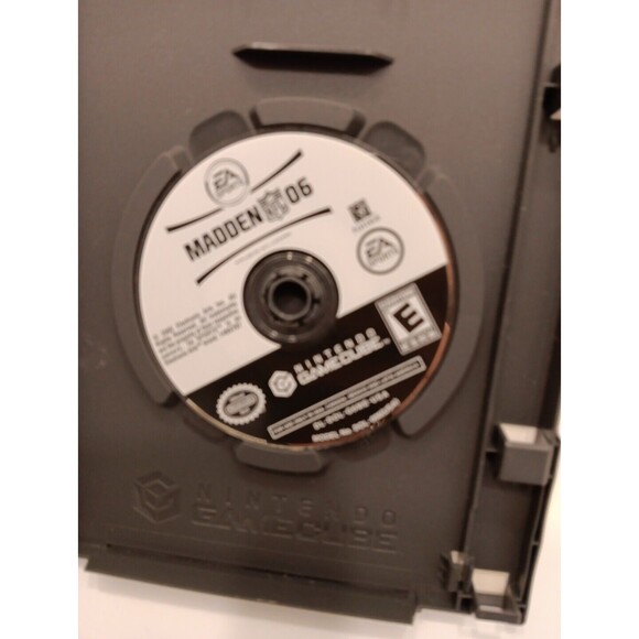 Madden NFL 06 (Nintendo GameCube, 2005) Appears Complete - Not tested - Picture 3 of 11